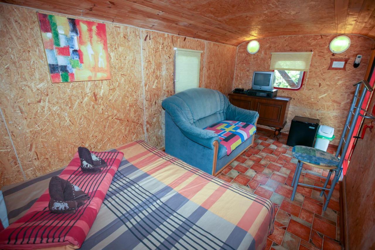 Karavan Štúrovo Exterior foto